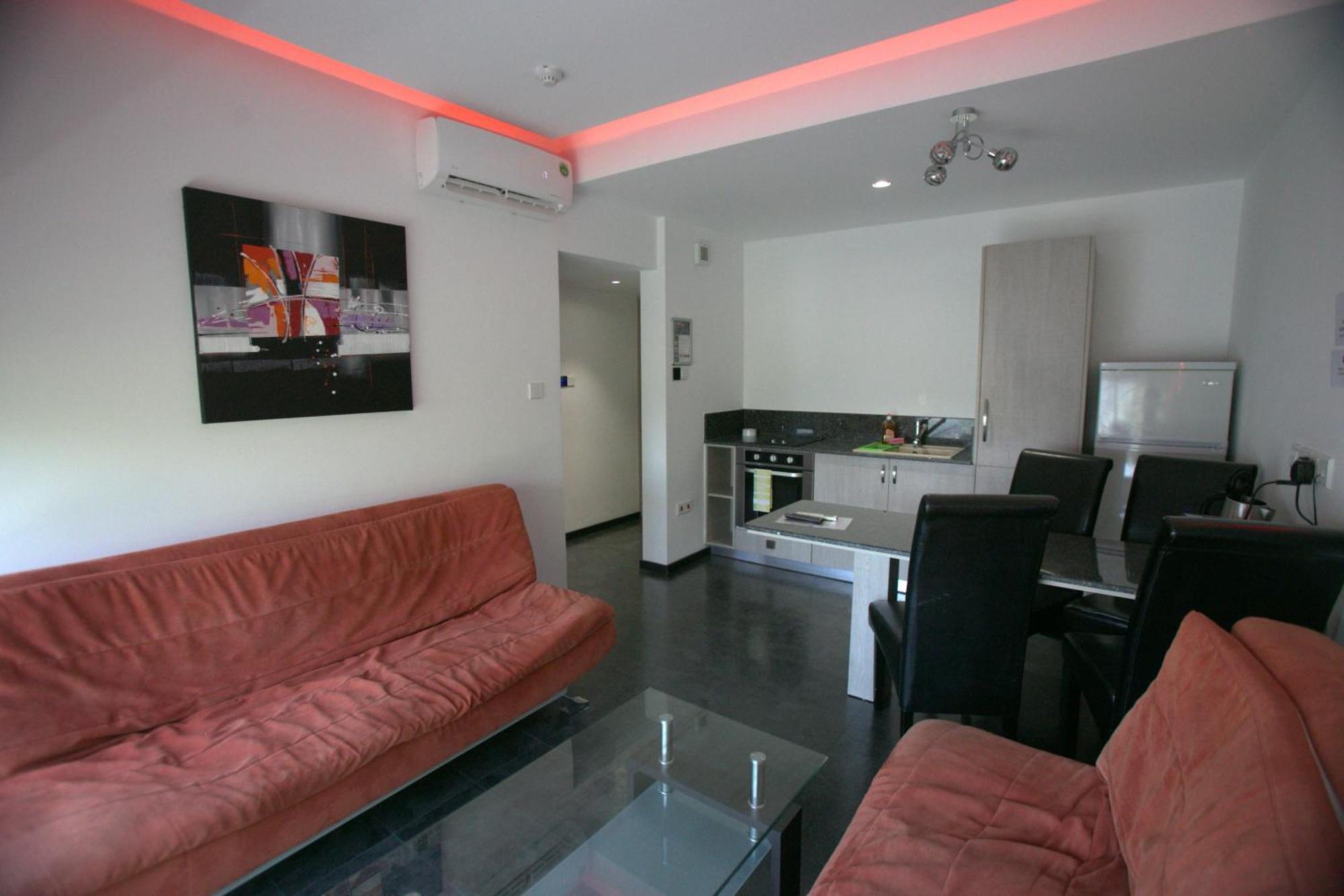 Neptune Hotel Apartments Paphos Coral Bay Rum bild