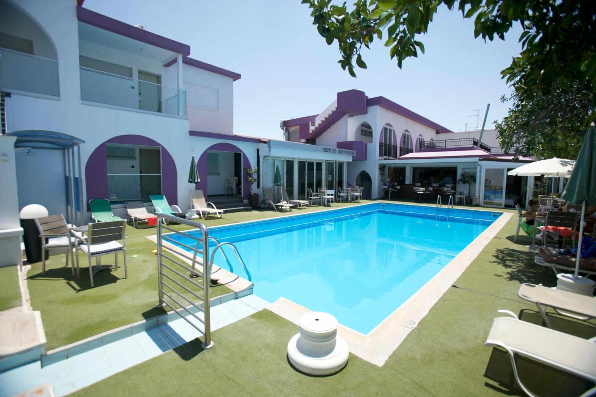 Neptune Hotel Apartments Paphos Coral Bay Exteriör bild